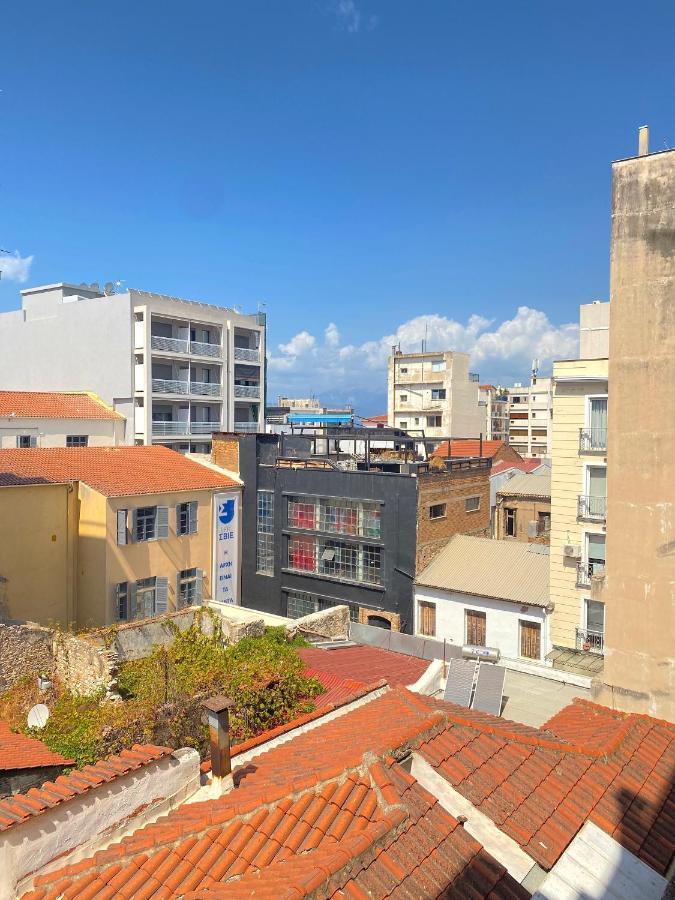Happy Place! Big, Bright & Central - Ideal For Families And Groups Of Friends Patras Zewnętrze zdjęcie