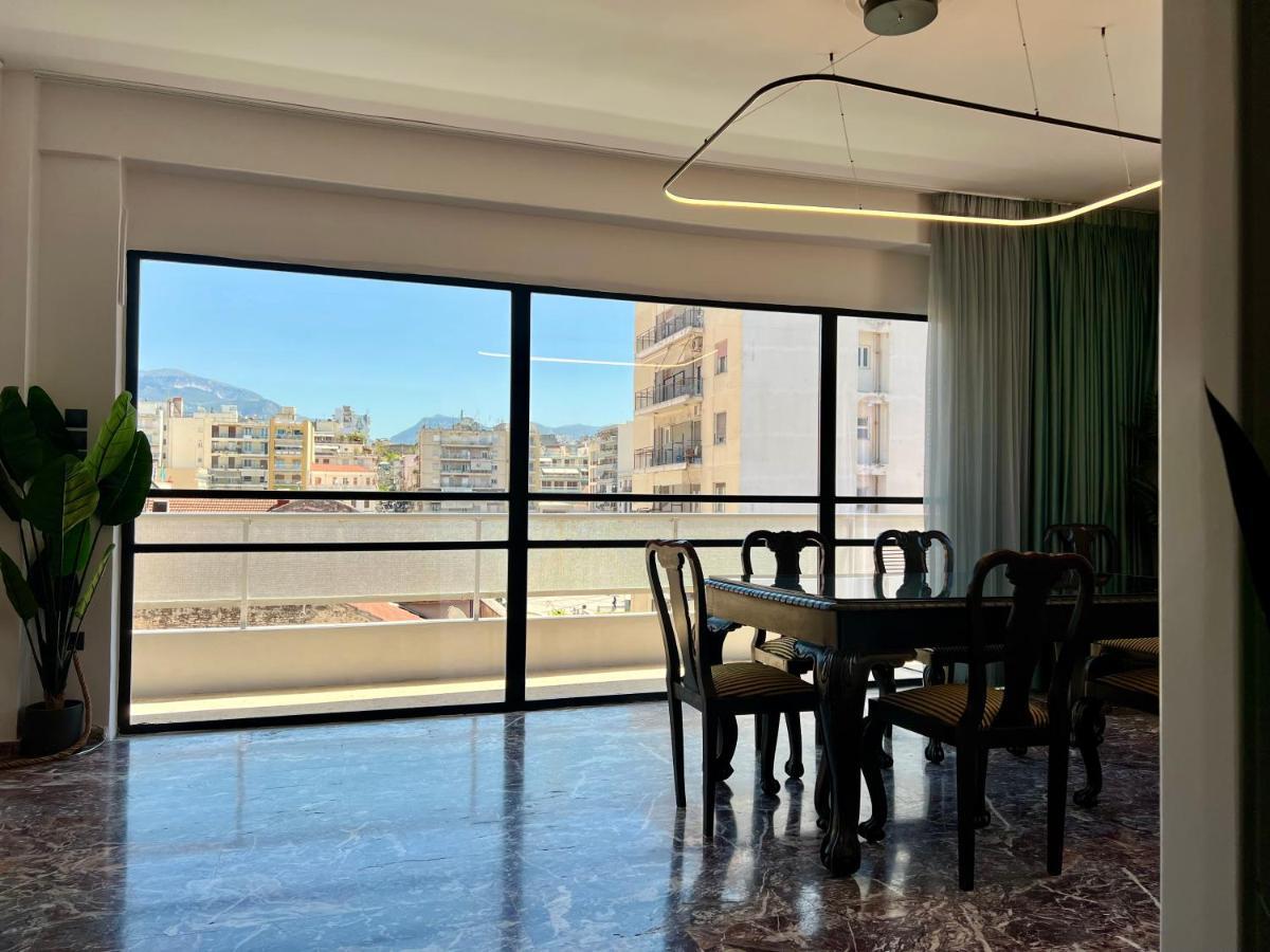 Happy Place! Big, Bright & Central - Ideal For Families And Groups Of Friends Patras Zewnętrze zdjęcie