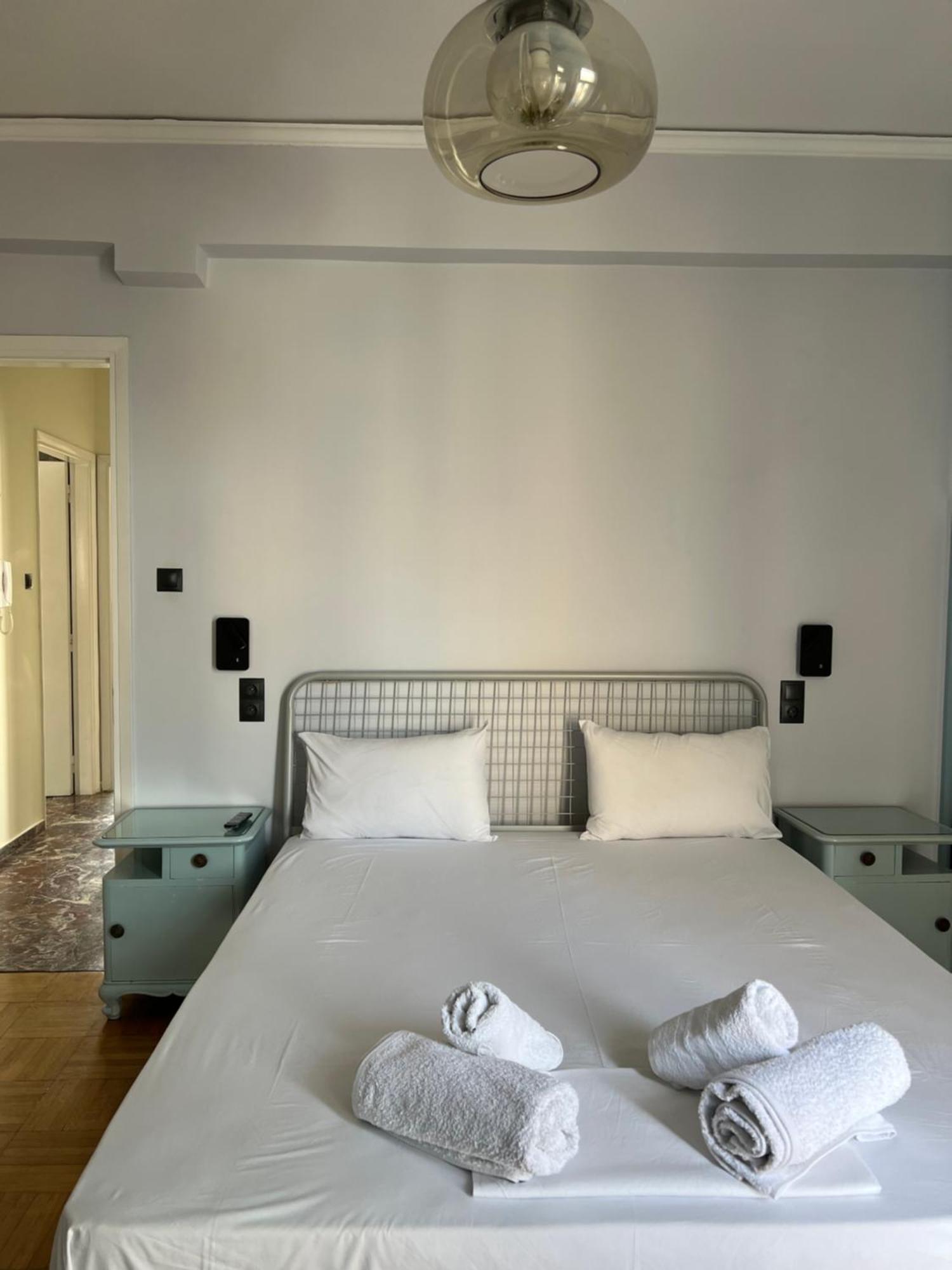 Happy Place! Big, Bright & Central - Ideal For Families And Groups Of Friends Patras Zewnętrze zdjęcie